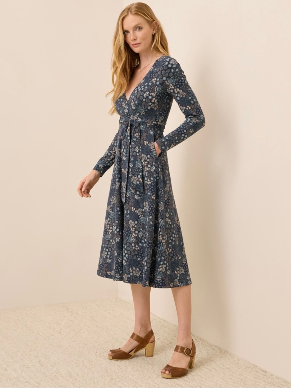 NWT Pact 100% Organic Cotton
Navy Blue Floral Midi Long Fit & Flare Wrap Dress M - Picture 3 of 6